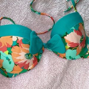 Floral bikini push up top